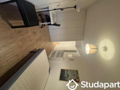 Louer Appartement 10 m2 Cergy