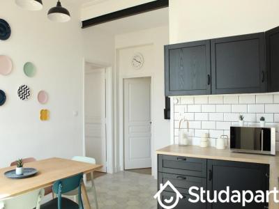 Louer Appartement 18 m2 Marseille-6eme-arrondissement