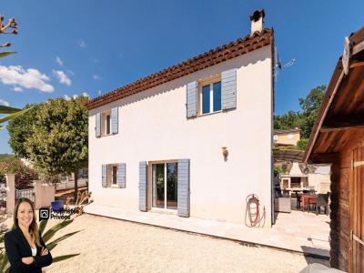 For sale Montauroux 4 rooms 111 m2 Var (83440) photo 0