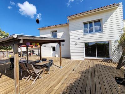 For sale Nuaille-d'aunis 6 rooms 184 m2 Charente maritime (17540) photo 1