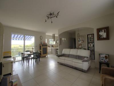 For sale Sainte-ouenne 6 rooms 120 m2 Deux sevres (79220) photo 1