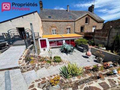 For sale Ambrieres-les-vallees 5 rooms 130 m2 Mayenne (53300) photo 0