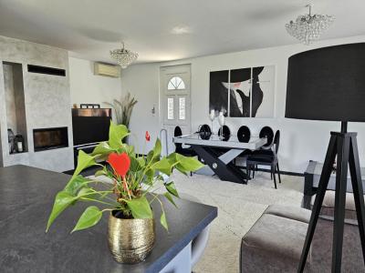 For sale Saint-genis-laval 4 rooms 105 m2 Rhone (69230) photo 1