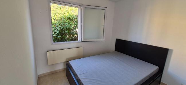 Louer Appartement Regusse 750 euros