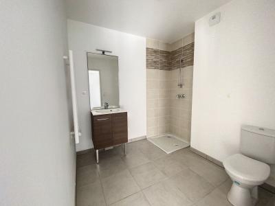 Louer Appartement  840 euros