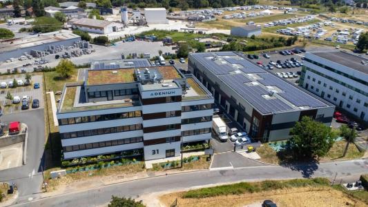 Louer Commerce 444 m2 Artigues-pres-bordeaux