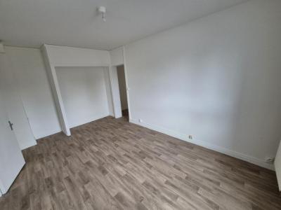 Louer Appartement 62 m2 Rocroi