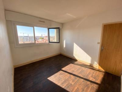 Louer Appartement Lyon-3eme-arrondissement 860 euros