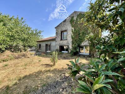 For sale Neuville-de-poitou 6 rooms 130 m2 Vienne (86170) photo 0