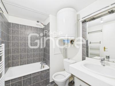 Louer Appartement Lyon-3eme-arrondissement 670 euros