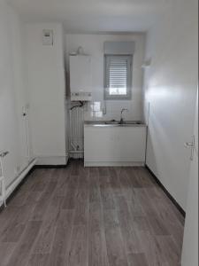 For rent Troyes 4 rooms 89 m2 Aube (10000) photo 3