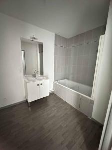 For rent Troyes 4 rooms 77 m2 Aube (10000) photo 1