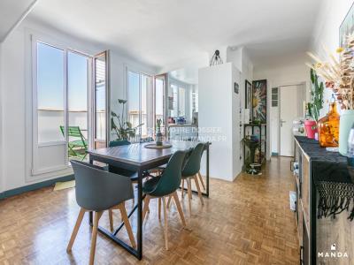 For rent Paris-17eme-arrondissement 3 rooms 71 m2 Paris (75017) photo 2