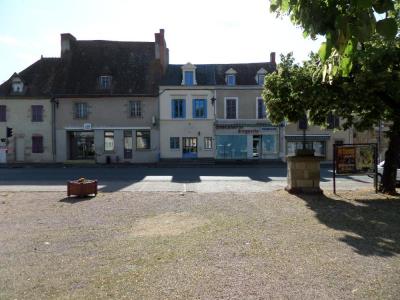 Louer Maison Villefranche-d'allier 820 euros