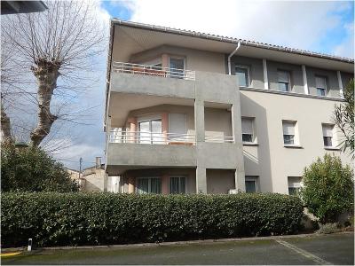 For rent Begles 2 rooms 42 m2 Gironde (33130) photo 0
