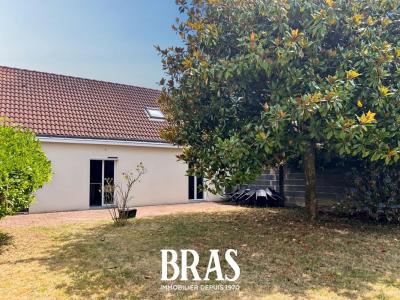 For sale Nantes 4 rooms 106 m2 Loire atlantique (44300) photo 2