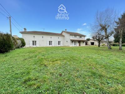 For sale Rochefoucauld 9 rooms 287 m2 Charente (16110) photo 0