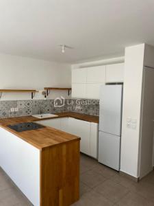 Louer Maison 91 m2 Meze