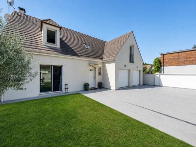 For sale Mezieres-sur-seine 10 rooms 201 m2 Yvelines (78970) photo 1