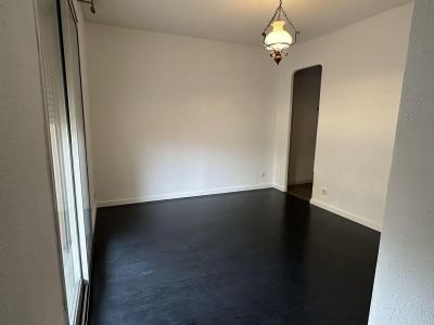 Louer Appartement  Bouches du Rhone