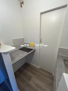 Louer Appartement Beaurecueil 630 euros