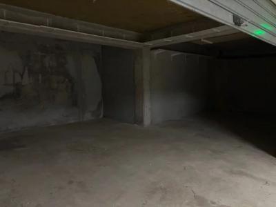 Louer Parking 40 m2 Biot