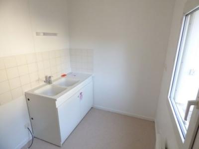 Louer Appartement Aubigny-sur-nere 550 euros