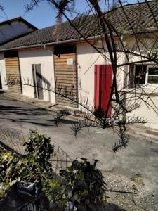 For rent Montrem 3 rooms 200 m2 Dordogne (24110) photo 1