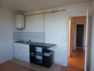 Louer Appartement 35 m2 Neuvic