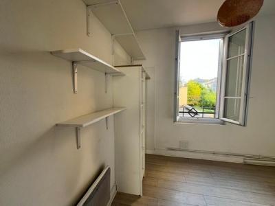Louer Appartement Lyon-3eme-arrondissement 617 euros