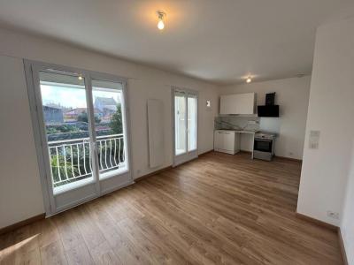 For rent Sables-d'olonne 2 rooms 36 m2 Vendee (85100) photo 0