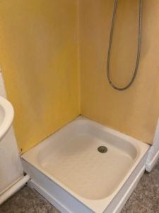 For rent Bordeaux 1 room 19 m2 Gironde (33300) photo 1