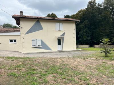 For rent Laruscade 100 m2 Gironde (33620) photo 0
