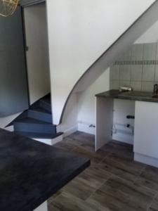 For rent Laruscade 100 m2 Gironde (33620) photo 2