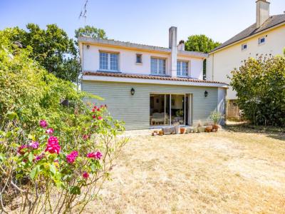 For sale Reze 5 rooms 155 m2 Loire atlantique (44400) photo 0