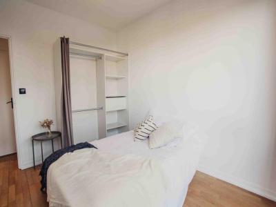 For rent Fontenay-le-fleury 1 room 23 m2 Yvelines (78330) photo 0