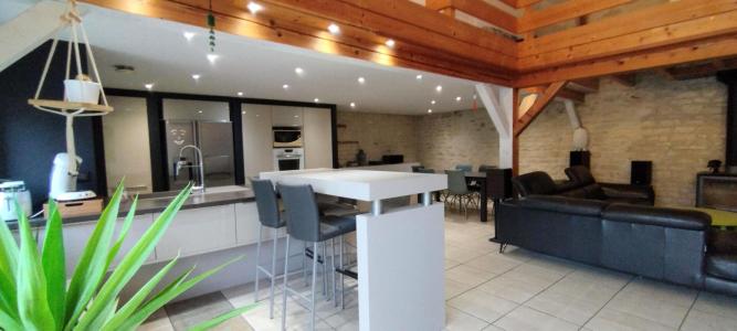 For sale Neuville-de-poitou 5 rooms 188 m2 Vienne (86170) photo 0