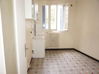 Louer Appartement Lyon-7eme-arrondissement 1050 euros