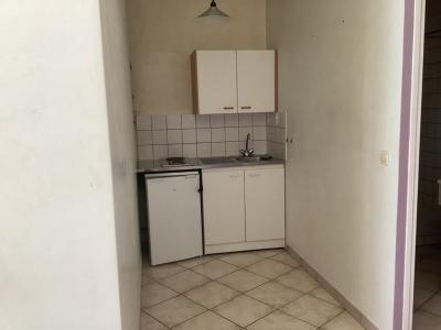 For rent Faches-thumesnil 1 room 24 m2 Nord (59155) photo 3