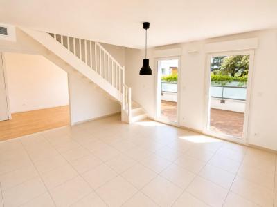 For rent Mulatiere 5 rooms 101 m2 Rhone (69350) photo 2