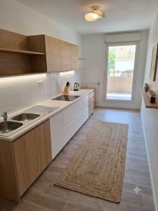 For sale Charbonnieres-les-bains 3 rooms 72 m2 Rhone (69260) photo 3