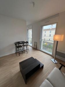 For rent Roche-sur-yon 1 room 32 m2 Vendee (85000) photo 1