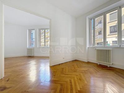 For sale Lyon-6eme-arrondissement 2 rooms 54 m2 Rhone (69006) photo 0