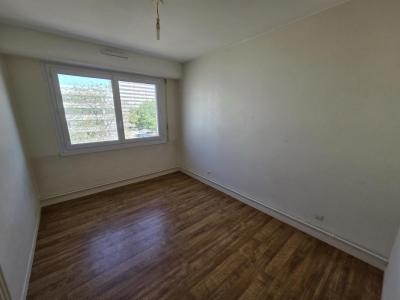 For sale Nantes 3 rooms 65 m2 Loire atlantique (44200) photo 4