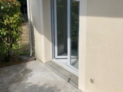 Louer Appartement 42 m2 Saint-vivien-de-medoc