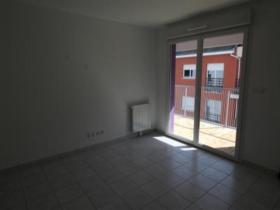 For rent Coueron 2 rooms 40 m2 Loire atlantique (44220) photo 2