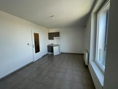 For rent Nantes 1 room 25 m2 Loire atlantique (44200) photo 0