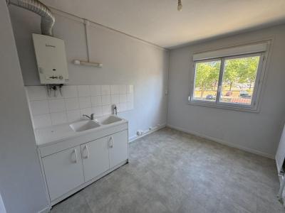 For rent Paray-le-monial 4 rooms 78 m2 Saone et loire (71600) photo 2