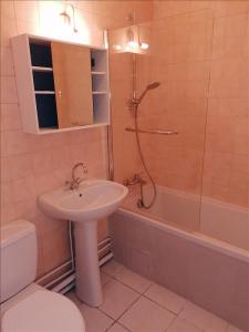 Louer Appartement Paris-11eme-arrondissement 1574 euros