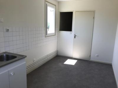 Louer Appartement 106 m2 Domerat